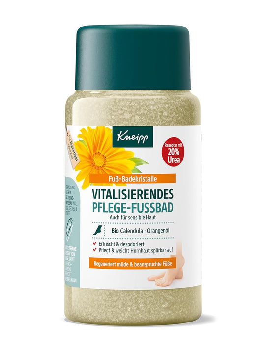 Kneipp Vitalisierendes Pflege-Fußbad - Revitalisierende Fußbadekristalle für Sensible Haut - 20% Urea - 600 g Wohlfühl-Packung